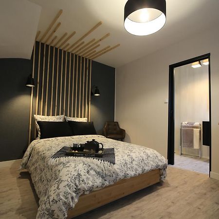 Le Nid Bord De La Loire Apartment Orleans Exterior photo