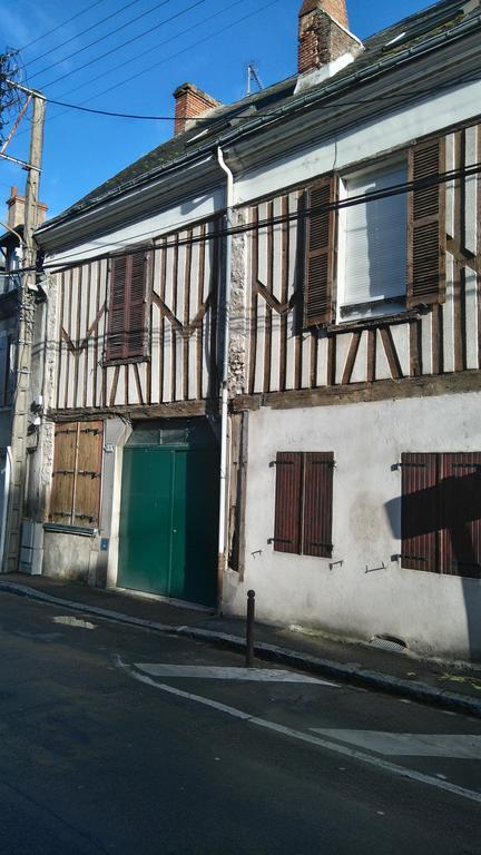 Le Nid Bord De La Loire Apartment Orleans Exterior photo