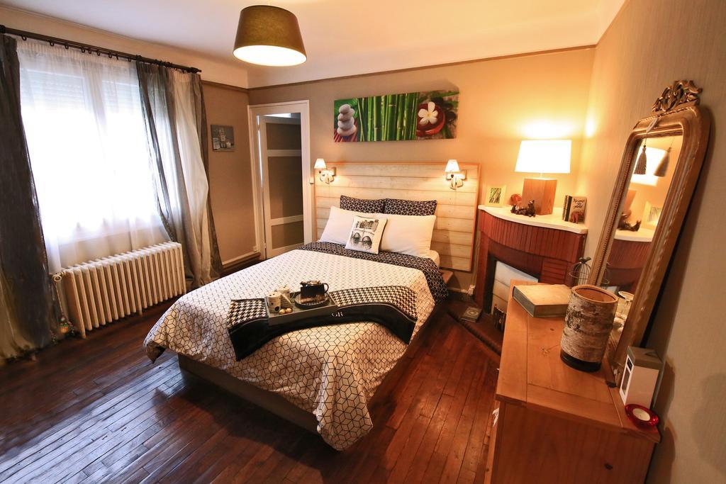 Le Nid Bord De La Loire Apartment Orleans Exterior photo