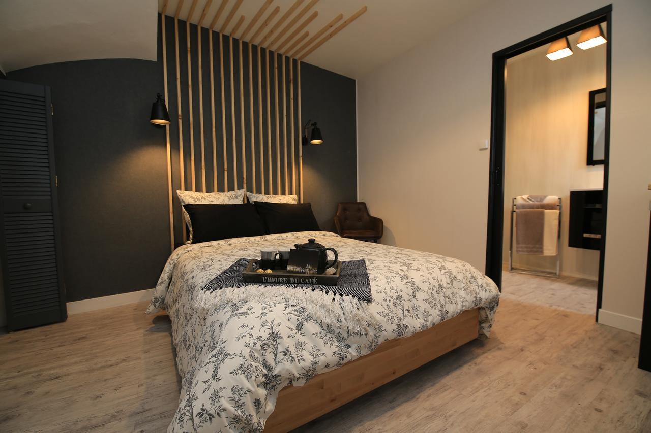 Le Nid Bord De La Loire Apartment Orleans Exterior photo